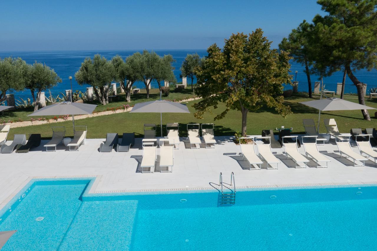 Отель Tui Blue Tropea Санта-Доменика Экстерьер фото