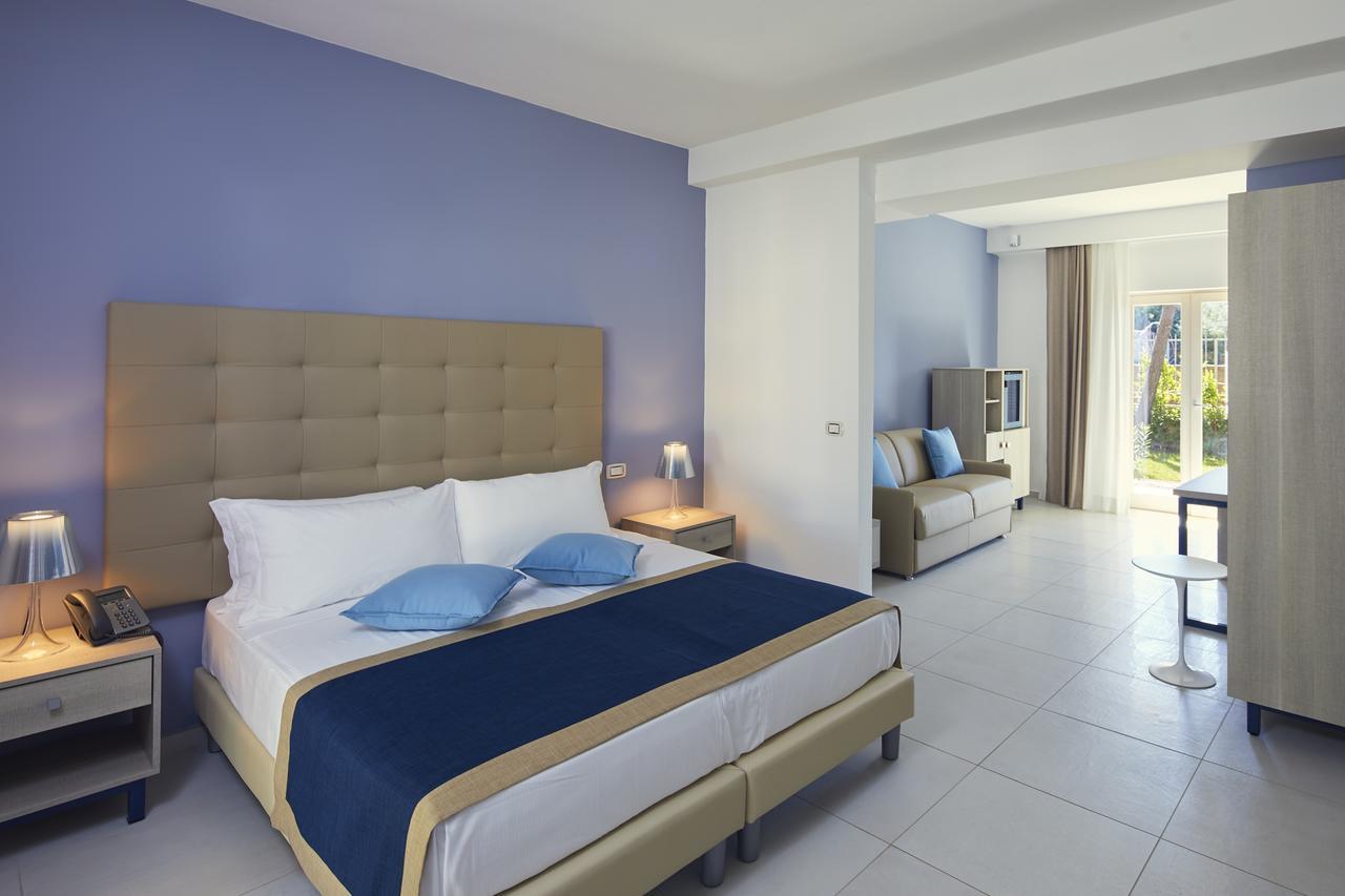 Отель Tui Blue Tropea Санта-Доменика Экстерьер фото
